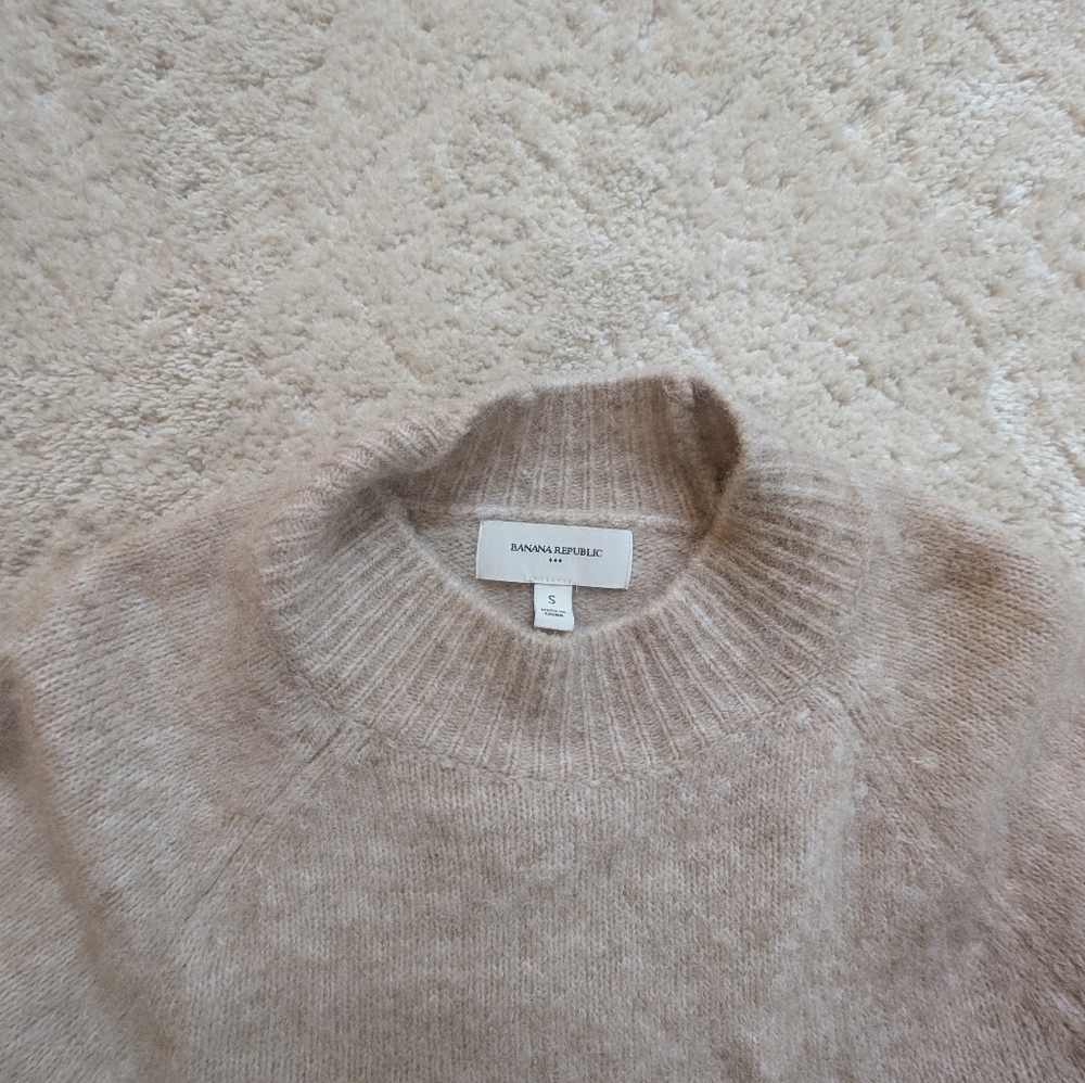 Banana Republic Light Brown Sweater